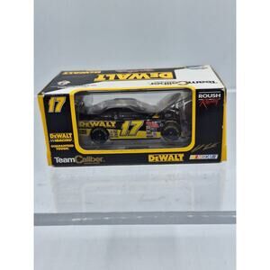 2004 MATT KENSETH 1 64 DIECAST CAR DEWALT "TEAM CALIBER OWNERS SERIES"